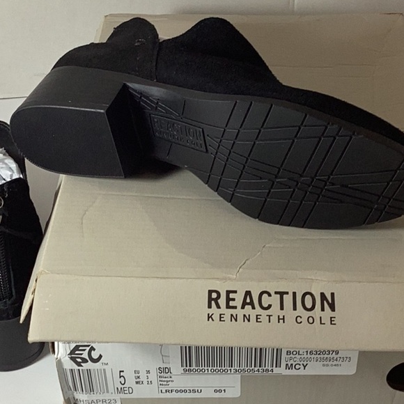 Womens Kenneth Cole® Reaction™ Side Skip Ankle Boots - Picture 10 of 12